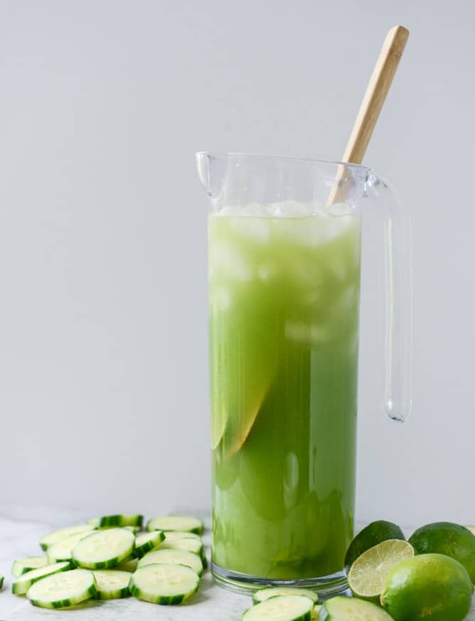cucumber vodka soda I howsweeteats.com