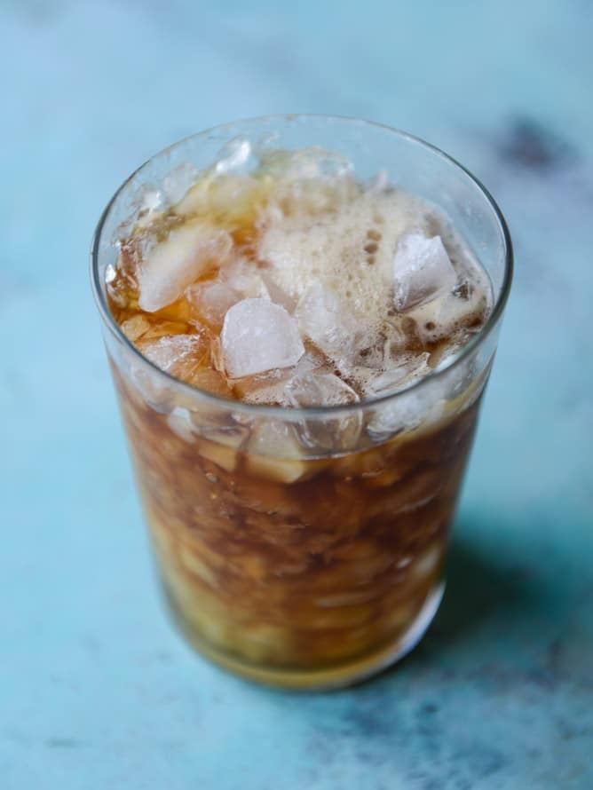 cold brew coffee soda floats I howsweeteats.com