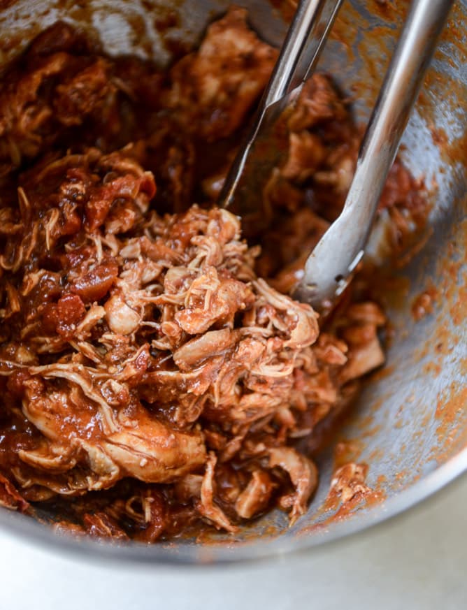 chicken tinga tacos with grilled corn guacamole by @howsweeteats I howsweeteats.com