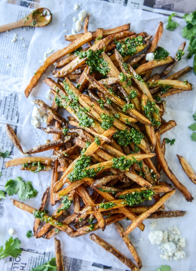 chimichurri fries with gorgonzola I howsweeteats.com