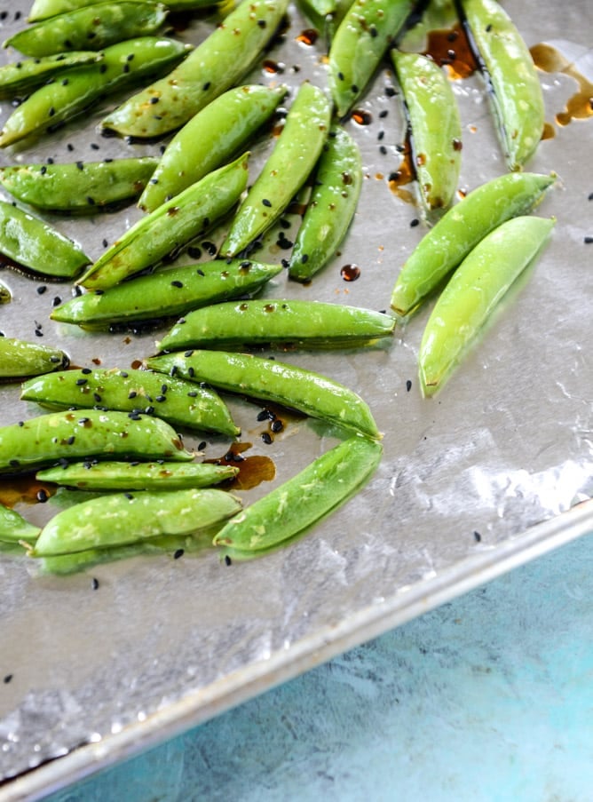 chinese chicken salad with sesame garlic dressing I howsweeteats.com
