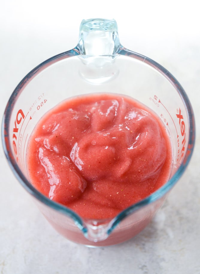 lava flow cocktail pops by @howsweeteats I howsweeteats.com