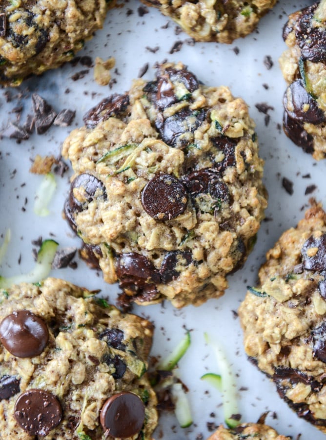 chewy oatmeal zucchini chocolate chip cookies I howsweeteats.com