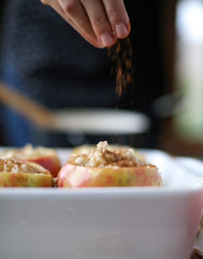 oatmeal baked apples with maple brown butter I howsweeteats.com