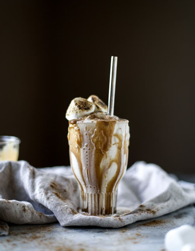 bourbon chai caramel milkshakes I howsweeteats.com