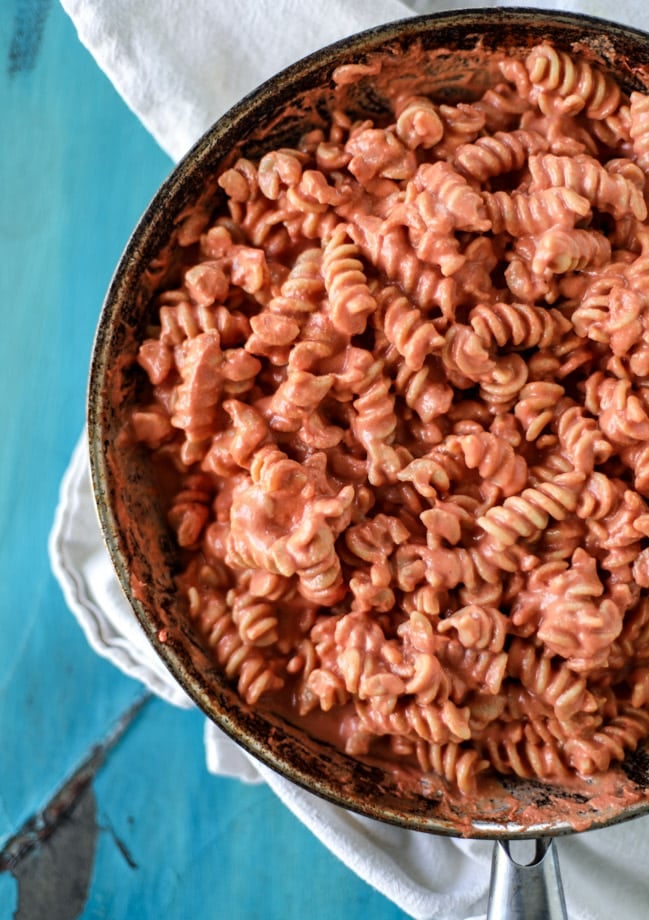 tomato cream pasta with grilled cheese crumbs I howsweeteats.com