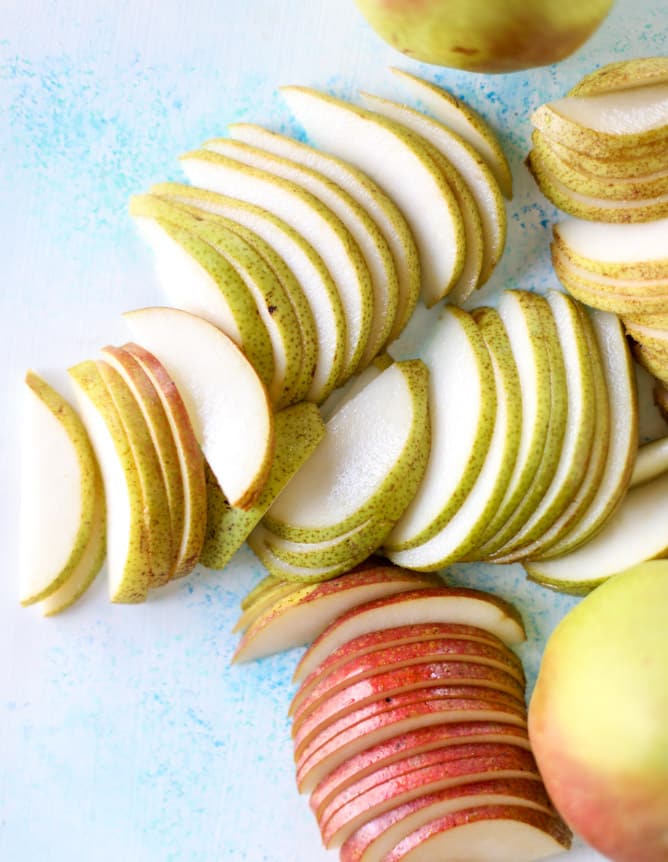savory pear flatbread with dates, burrata cheese and crispy sage I howsweeteats.com