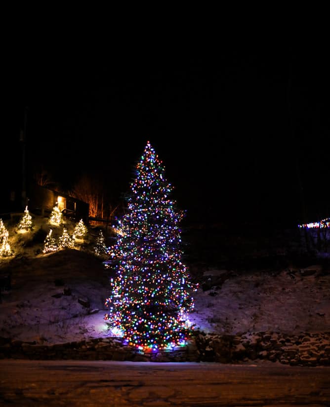 12 days of Christmas I Christmas lights tour I howsweeteats.com