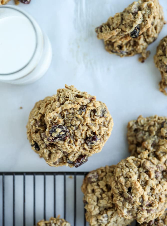 bourbon soaked cherry oatmeal chocolate chip cookies I howsweeteats.com
