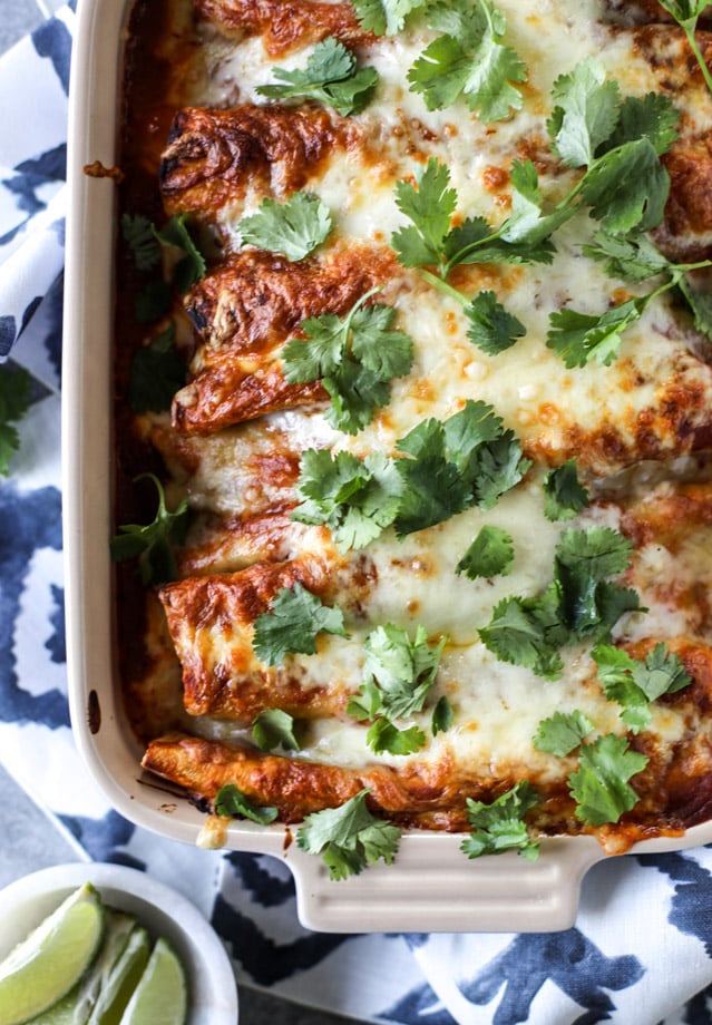 cheesy pork enchiladas with 10 minutes smoky enchilada sauce I howsweeteats.com