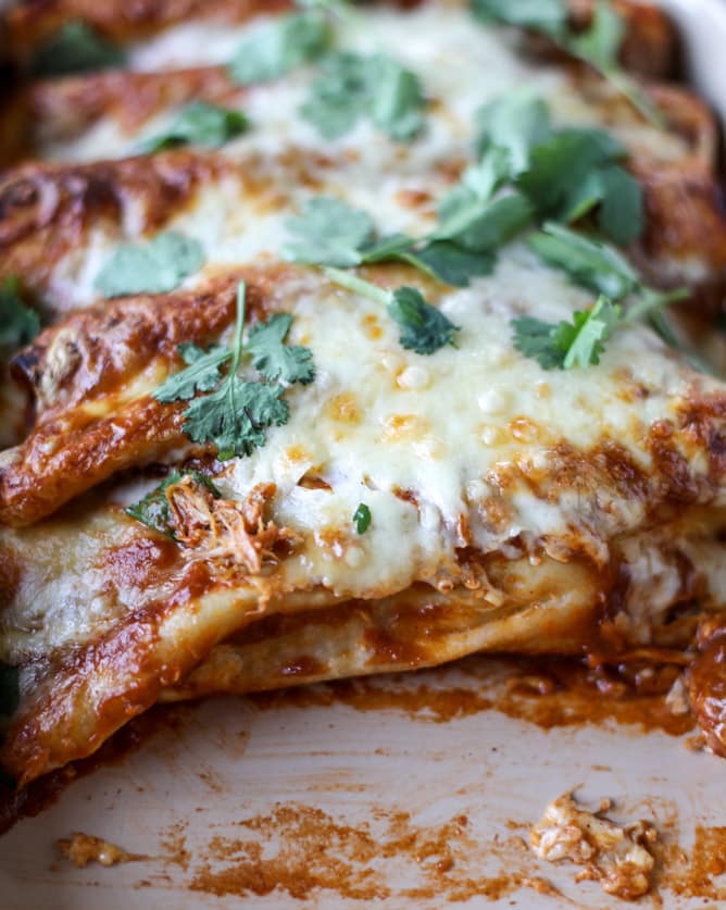cheesy pork enchiladas with 10 minutes smoky enchilada sauce I howsweeteats.com