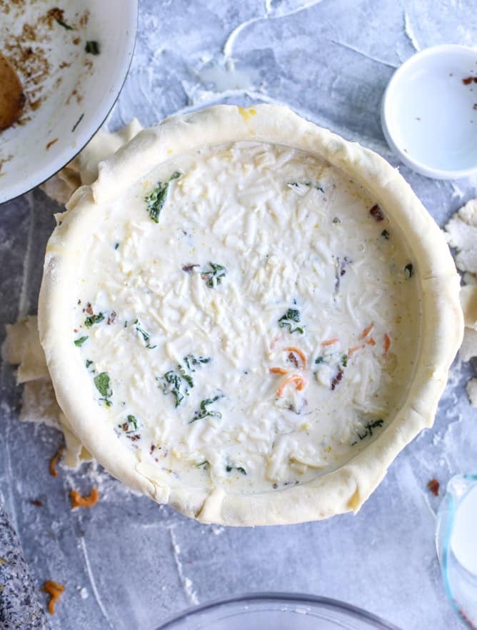 spiralized sweet potato, kale and bacon quiche I howsweeteats.com