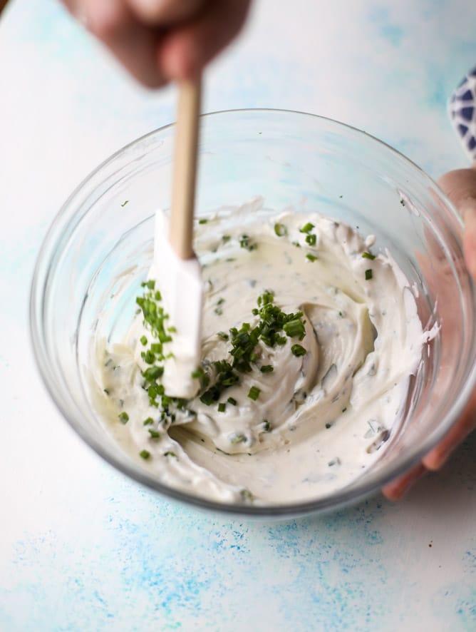 pineapple chili chicken skewers I howsweeteats.com