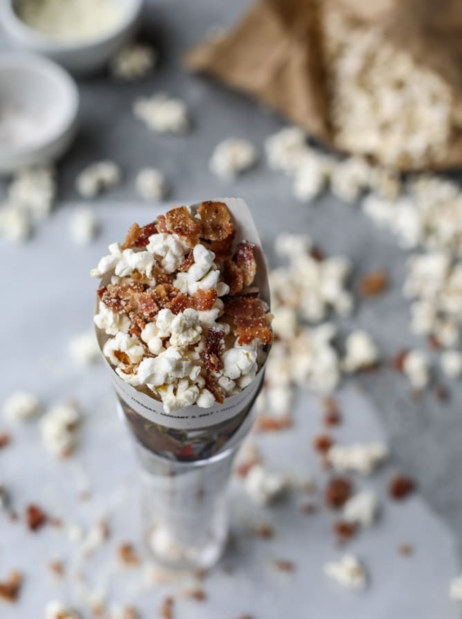 champagne caramel popcorn & bacon truffle parmesan popcorn recipe I howsweeteats.com
