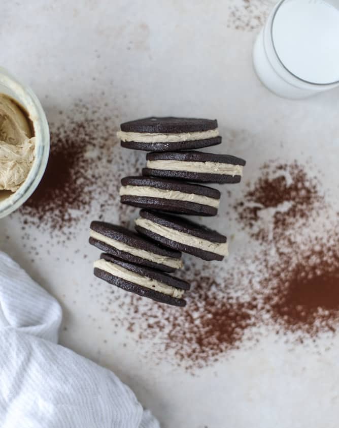 peanut butter oreos I howsweeteats.com