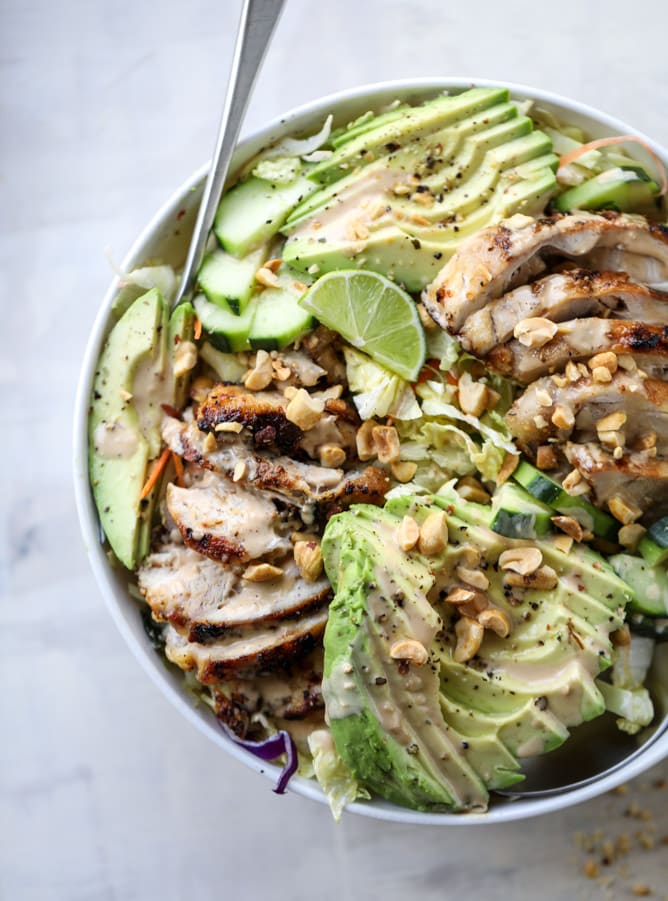 chicken avocado salad with peanut dressing I howsweeteats.com