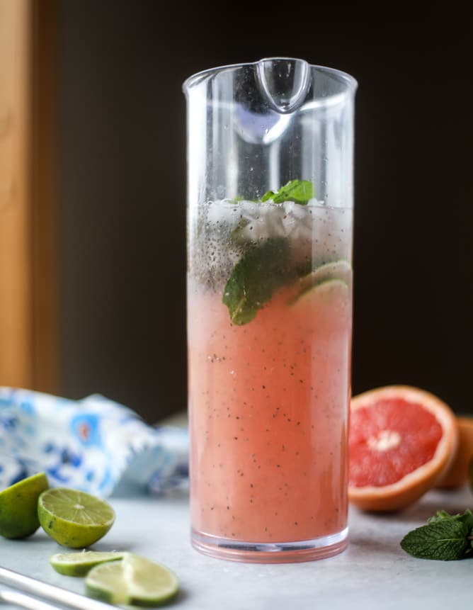 grapefruit mint chia refresher I howsweeteats.com