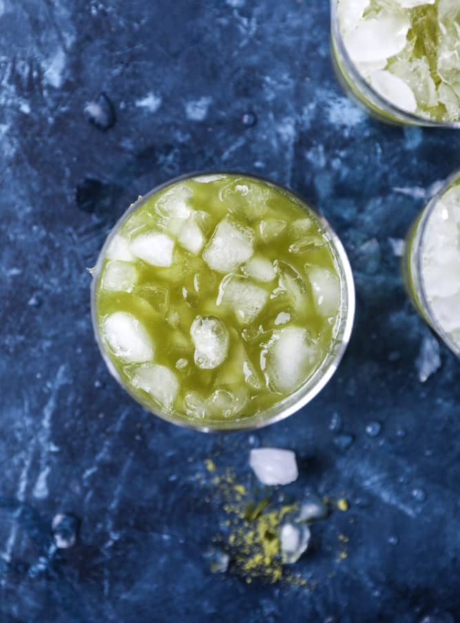 matcha ginger kombucha fizz I howsweeteats.com