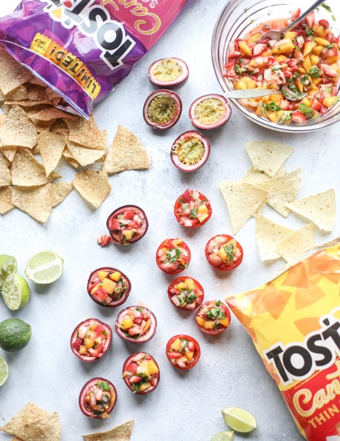 passionfruit strawberry salsa I howsweeteats.com
