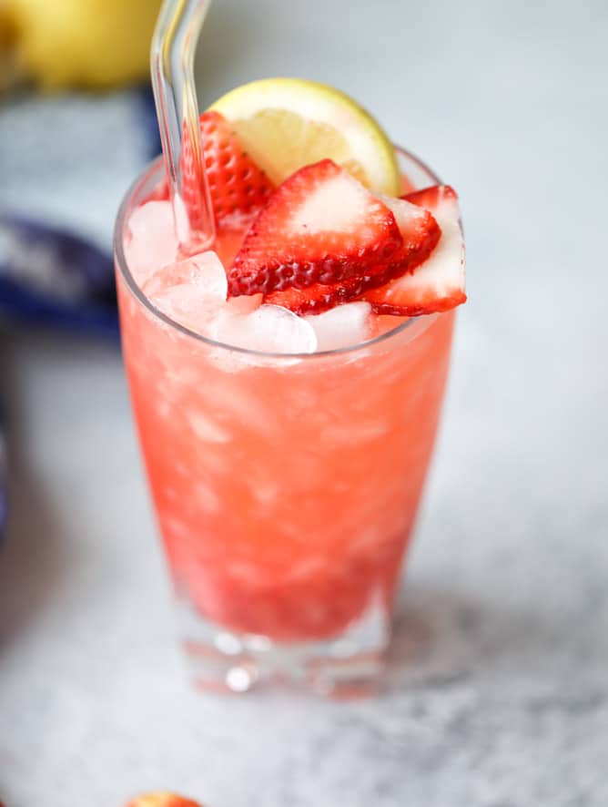 strawberry gin lemonades I howsweeteats.com