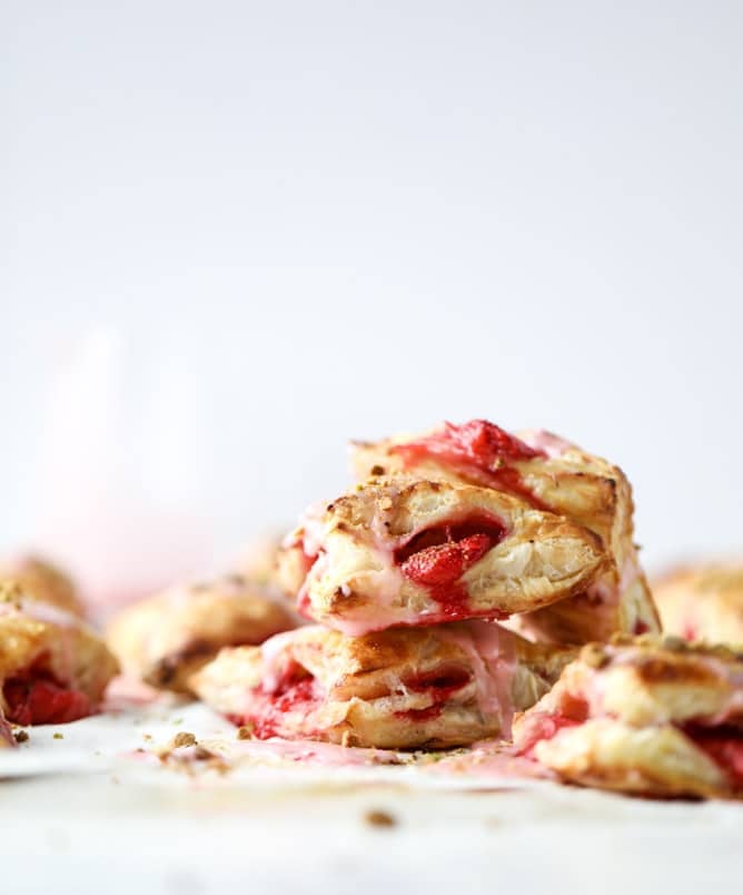 mini strawberry pistachio turnovers I howsweeteats.com
