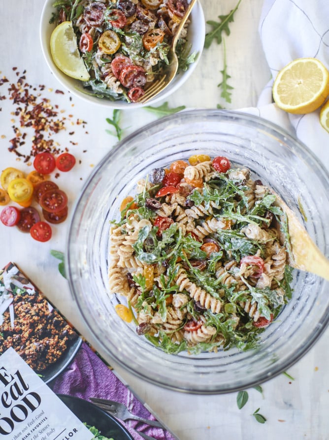 creamy goat cheese and arugula pasta salad I howsweeteats.com