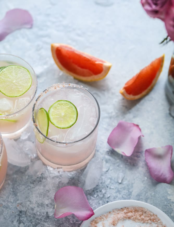 grapefruit lime spritzers (a mocktail!) I howsweeteats.com