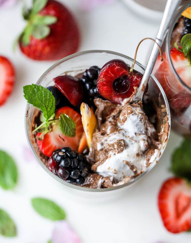 avocado chocolate mousse with summer fruit I howsweeteats.com