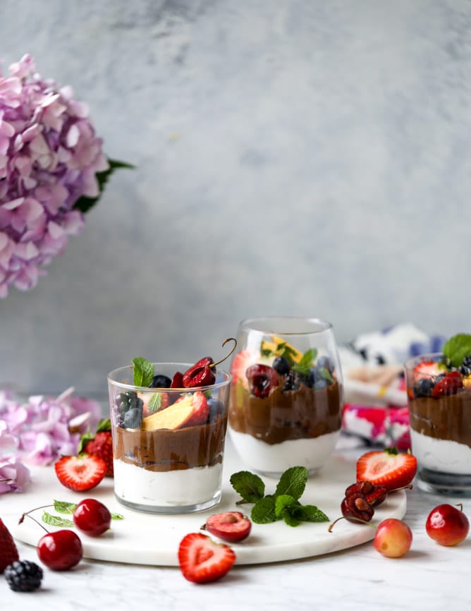 avocado chocolate mousse with summer fruit I howsweeteats.com