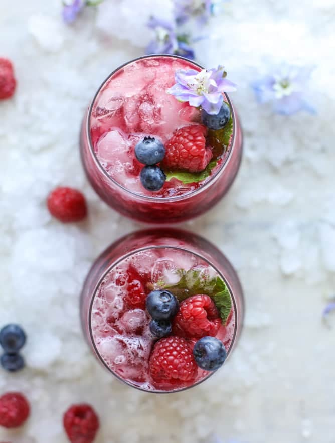 honey berry kombucha smash I howsweeteats.com