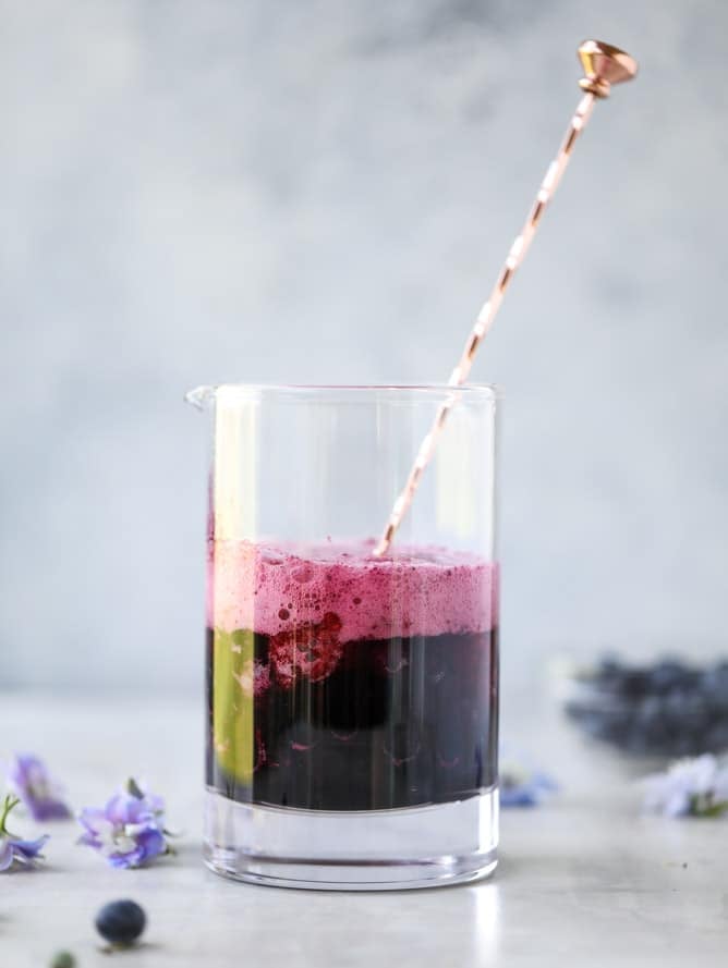 honey berry kombucha smash I howsweeteats.com