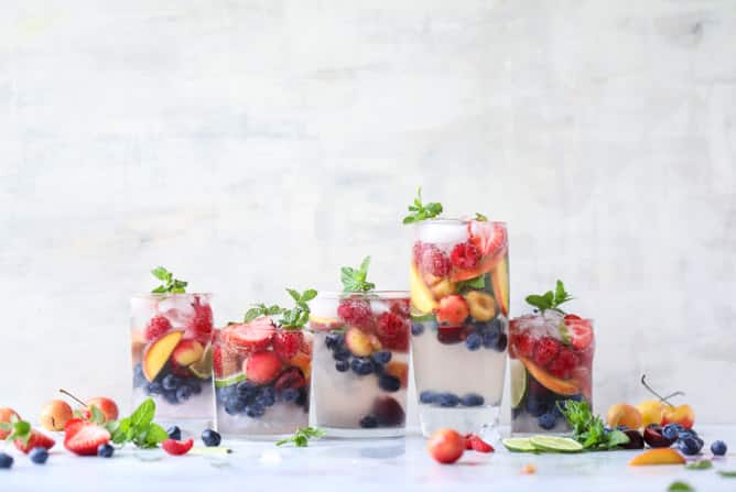 rainbow coconut water spritzers I howsweeteats.com
