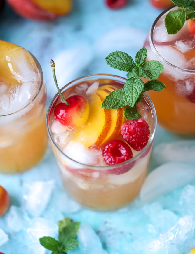sparkling peach cider I howsweeteats.com