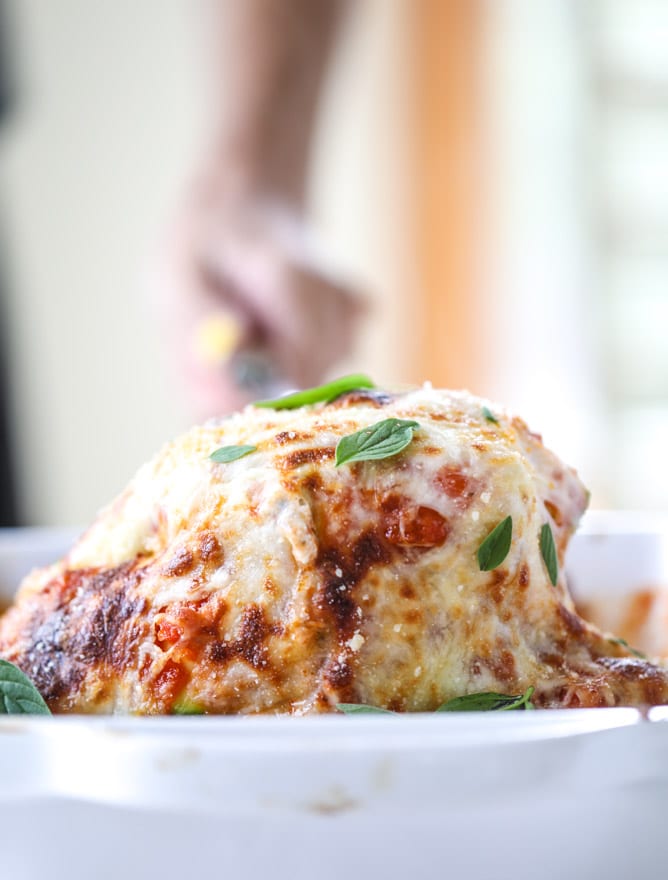 cheesy zucchini roll-ups I howsweeteats.com