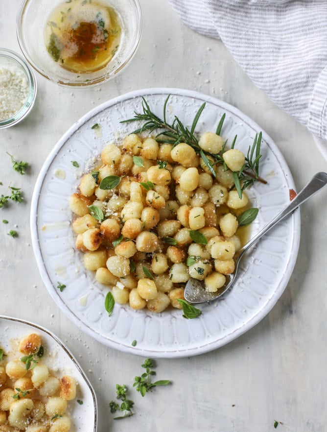 toasted gnocchi with herb brown butter I howsweeteats.com