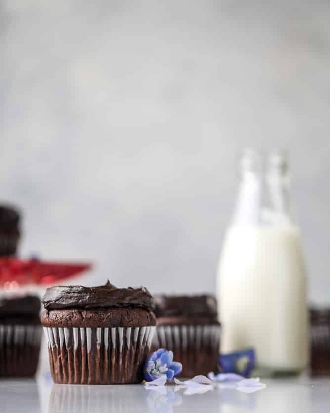 chocolate zucchini cupcakes with avocado frosting I howsweeteats.com