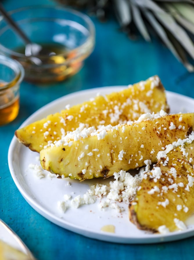 hot honey pineapple wedges I howsweeteats.com