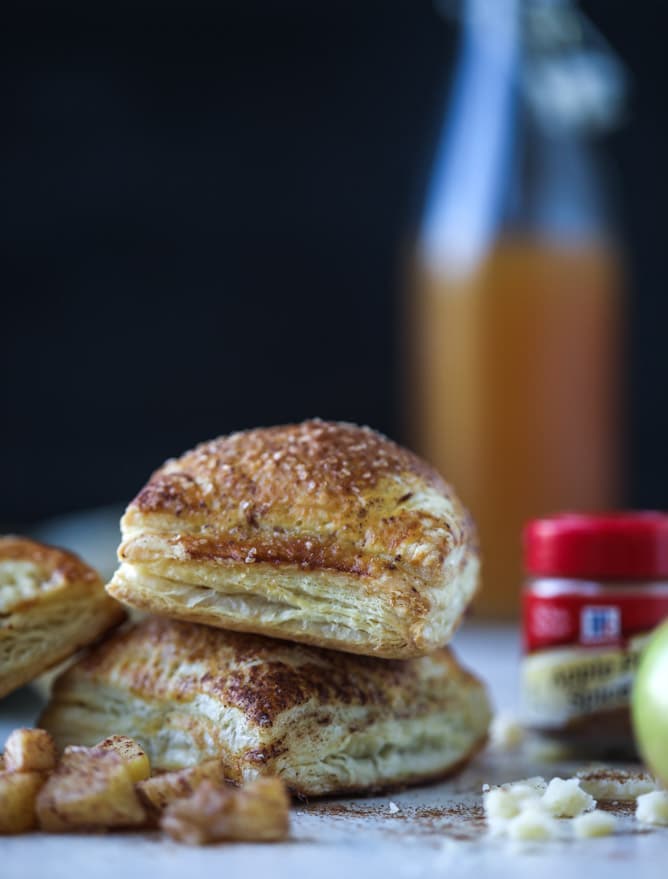 mini apple cheddar pies I howsweeteats.com