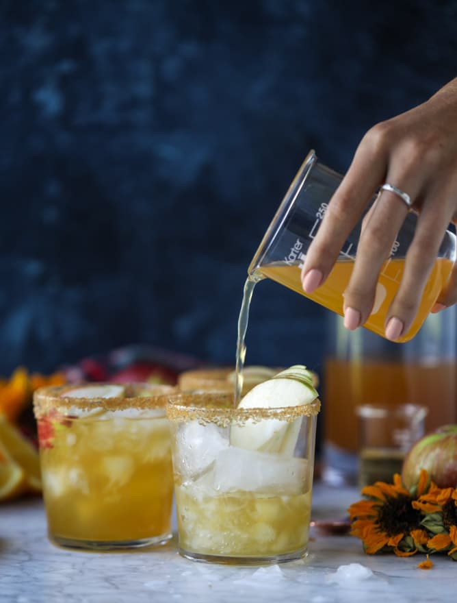 maple honeycrisp margarita I howsweeteats.com