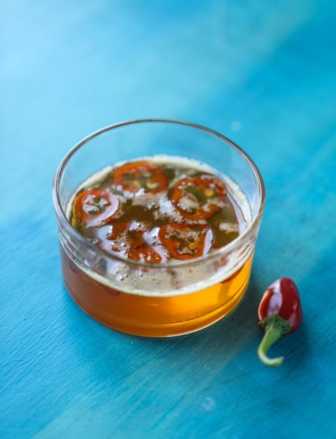 hot honey caramel sweet potatoes I howsweeteats.com #thanksgiving #sweetpotatoes #recipes