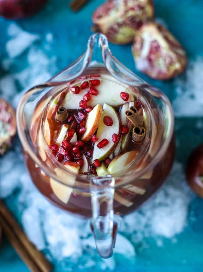 sparkling pomegranate cider punch I howsweeteats.com