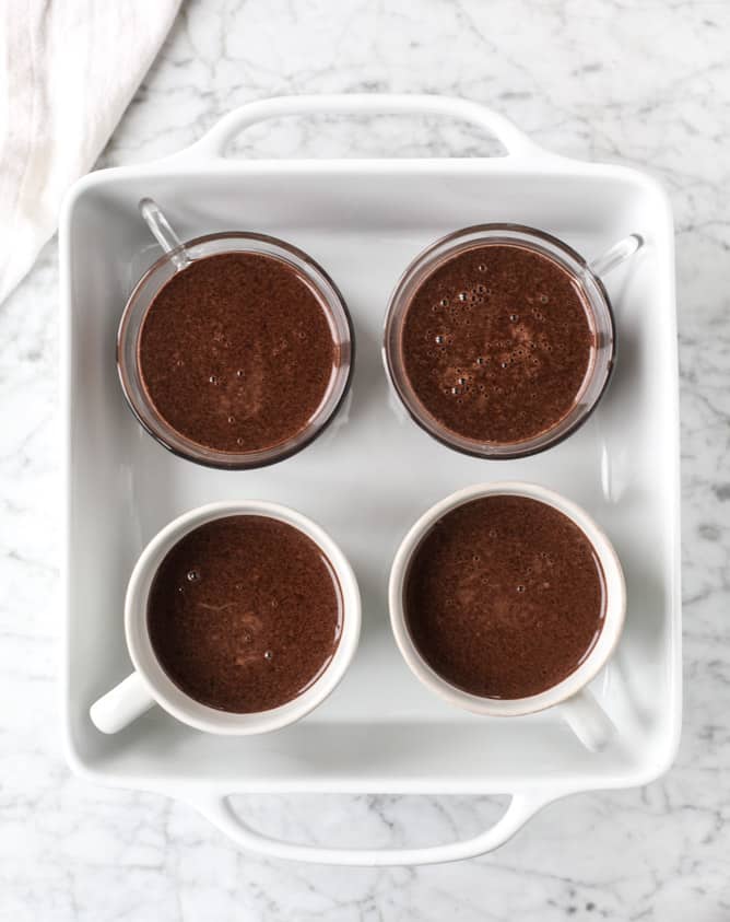 hot chocolate and toasted marshmallow pots de creme I howsweeteats.com