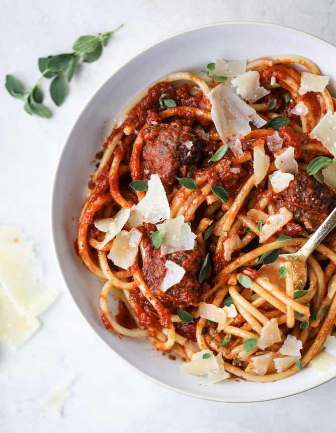 bacon meatballs with bucatini I howsweeteats.com #bacon #pasta #meatballs