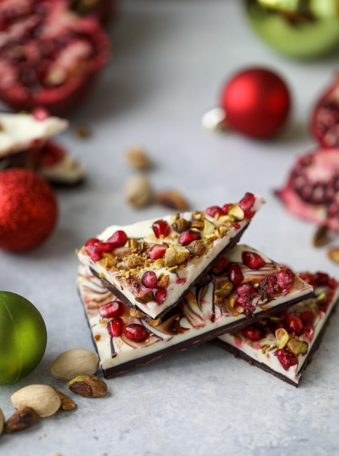 pomegranate pistachio swirled chocolate bark I howsweeteats.com #chocolate #bark #pomegranate #pistachio #christmas