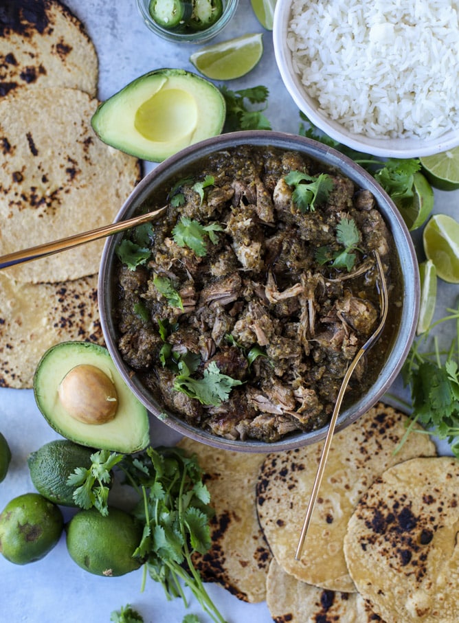 slow cooker pork chili verde I howsweeteats.com