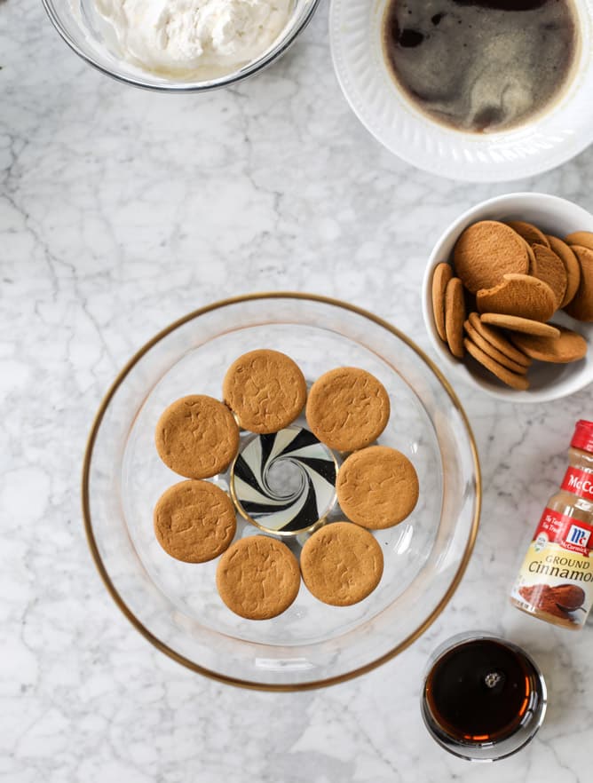 maple pumpkin gingersnap tiramisu trifle I howsweeteats.com #pumpkin #gingersnap #christmas #thanksgiving