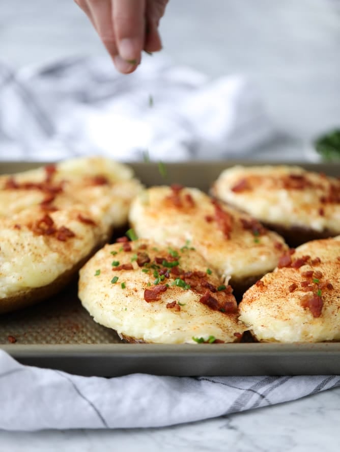 greek yogurt twice baked potatoes I howsweeteats.com #potatoes #twicebaked #sidedish #christmas #holiday