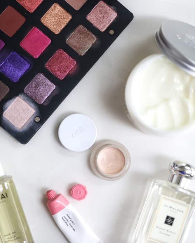 december beauty favorites I howsweeteats.com