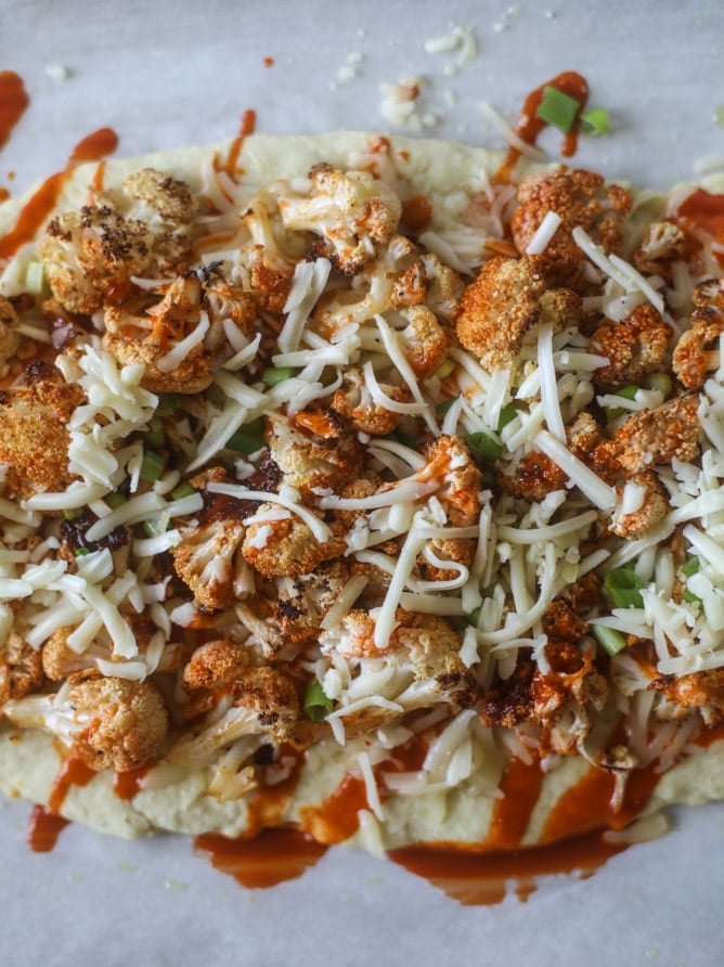 roasted buffalo cauliflower flatbread I howsweeteats.com #cauliflower #buffalo #pizza #flatbread