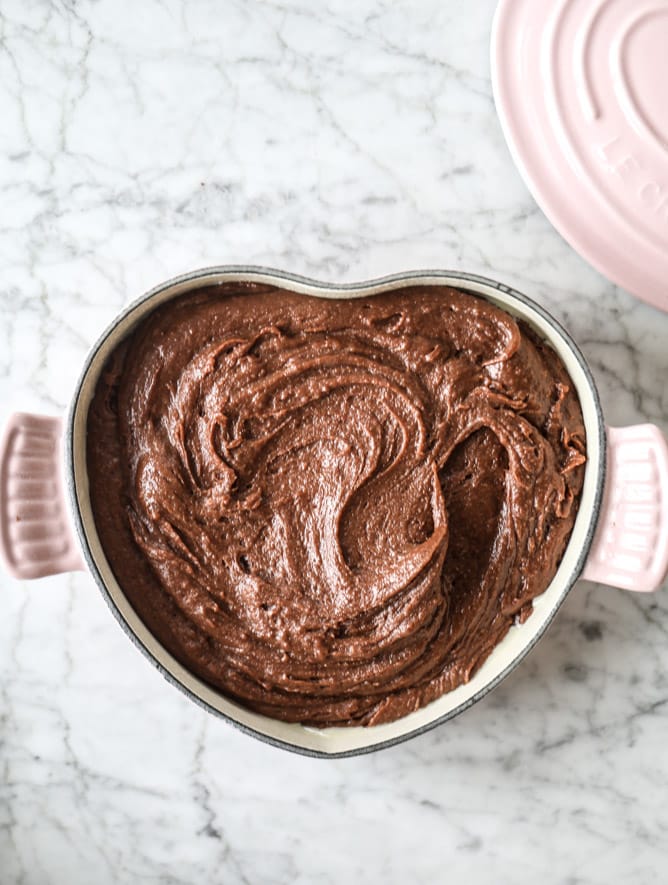 amaretto brownies I howsweeteats.com #brownies #chocolate #amaretto #almond #valentinesday